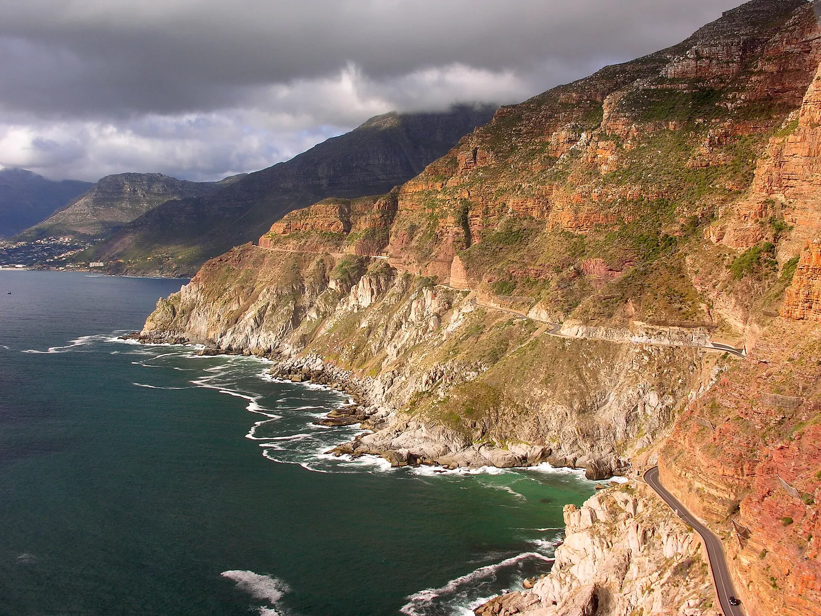 Chapman's Peak Drive langs de kliffen bij Kaapstad, Zuid-Afrika